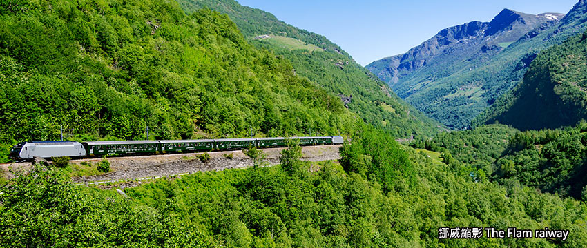 挪威縮影高山景觀火車